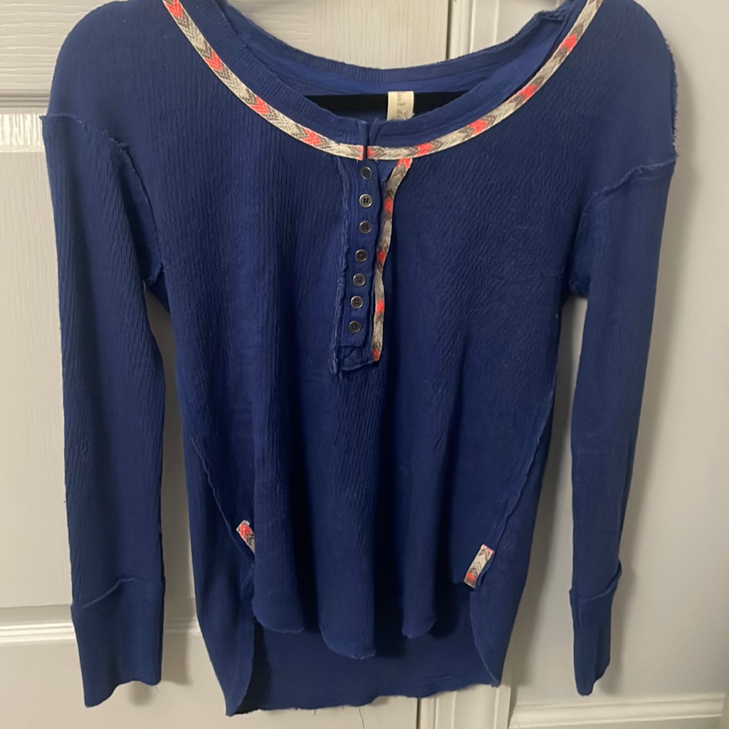 Cute Buttoned Top